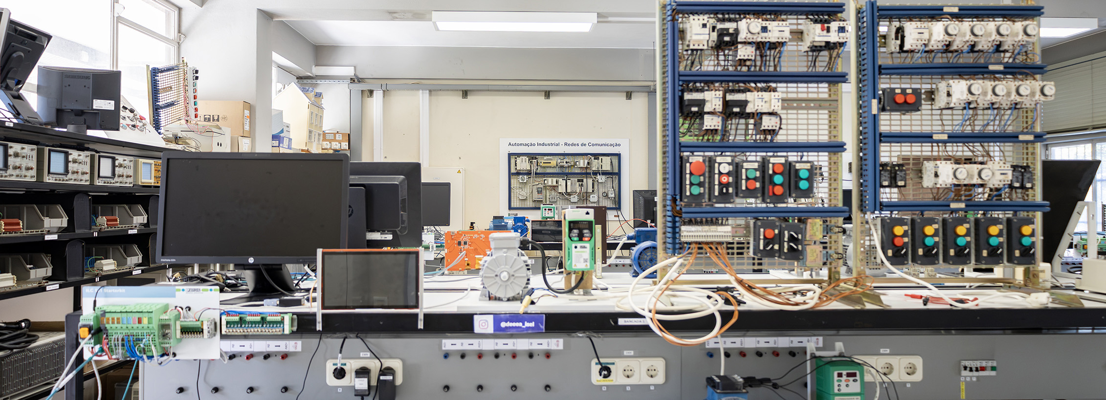 Laboratório de Automação e Robótica